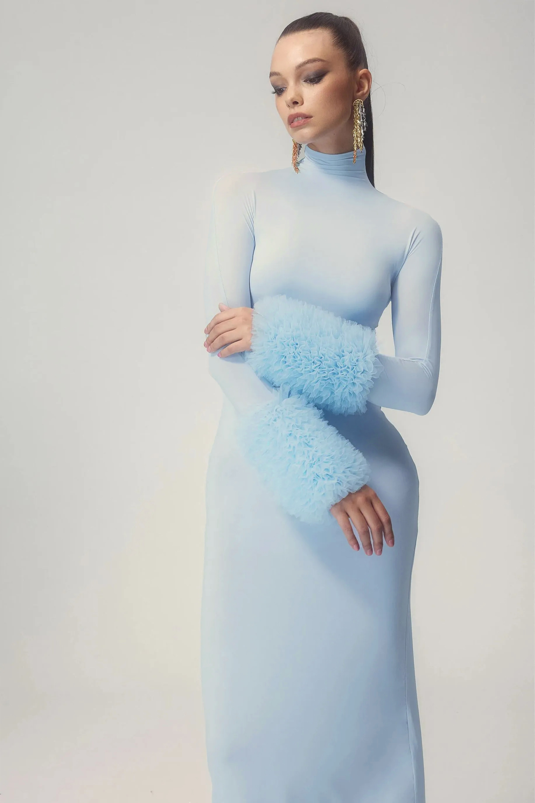 Elvira Long Sleeves Turtleneck Maxi Dress-purelyfable