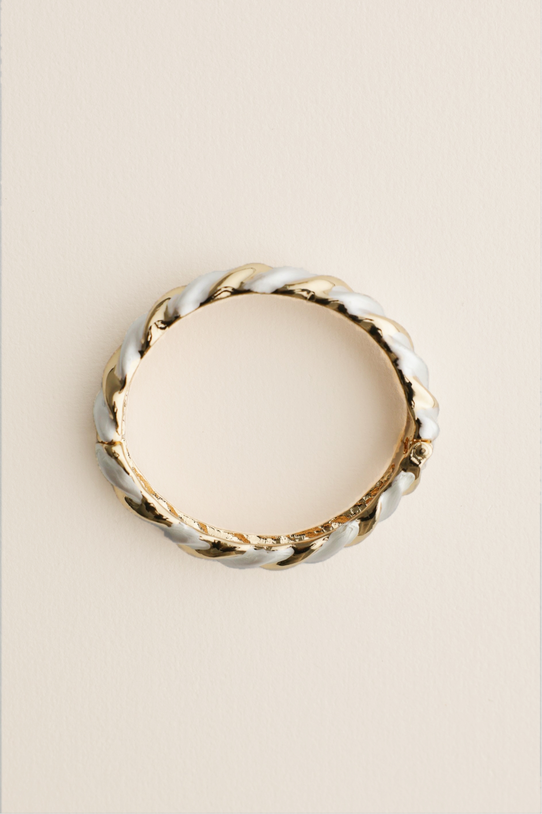 Twisted Mixed-metal Bracelet-purelyfable
