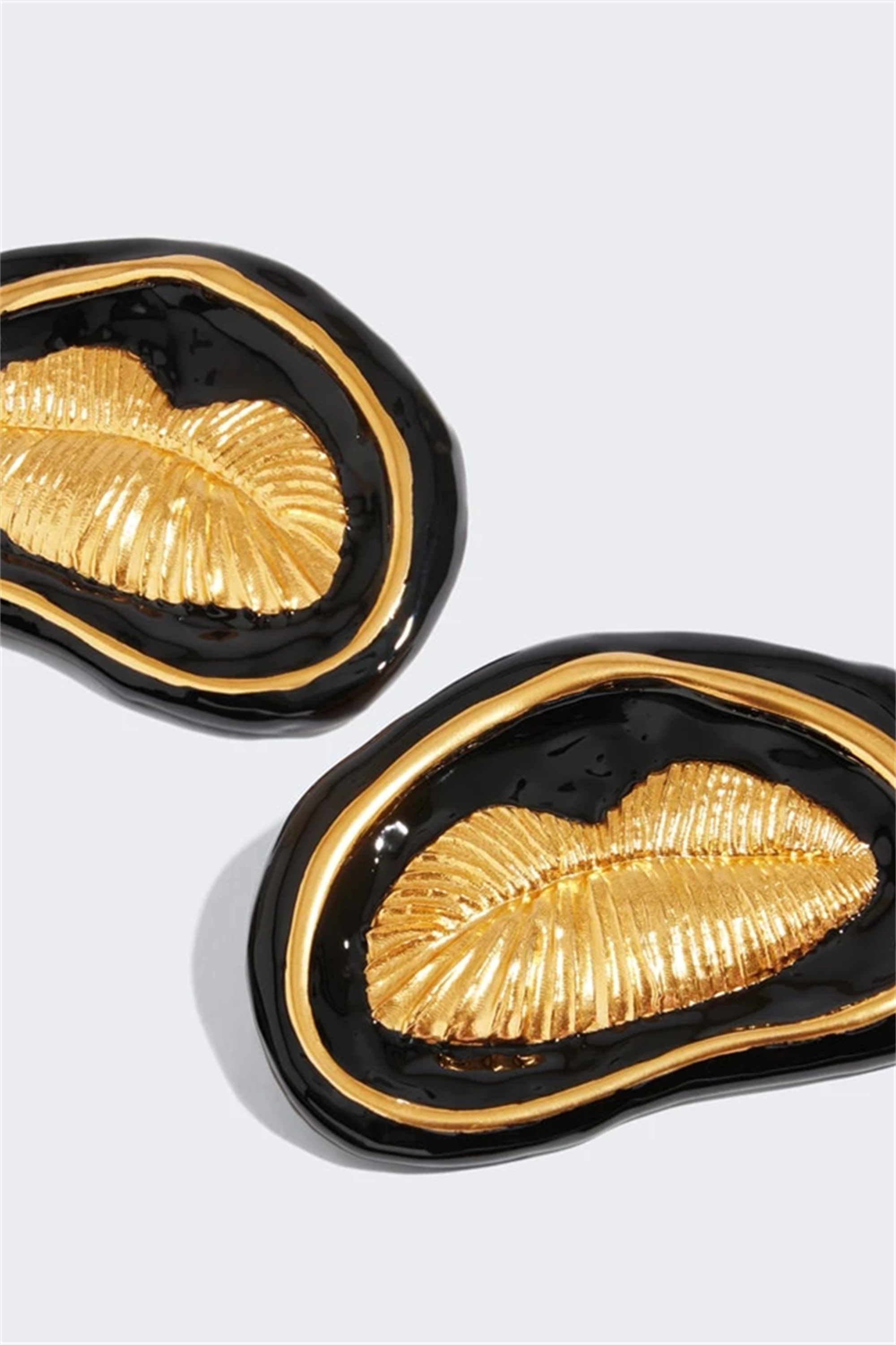 Retro Exaggerated Mouth Earrings-purelyfable