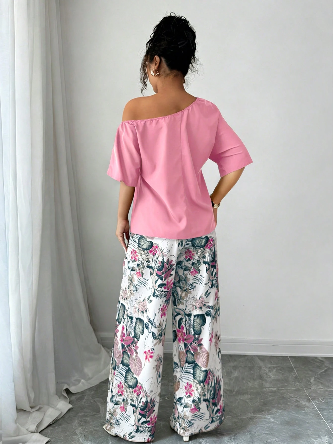 Women Summer Casual Solid Color Asymmetrical Shoulder Top And Floral Print Pants Set
