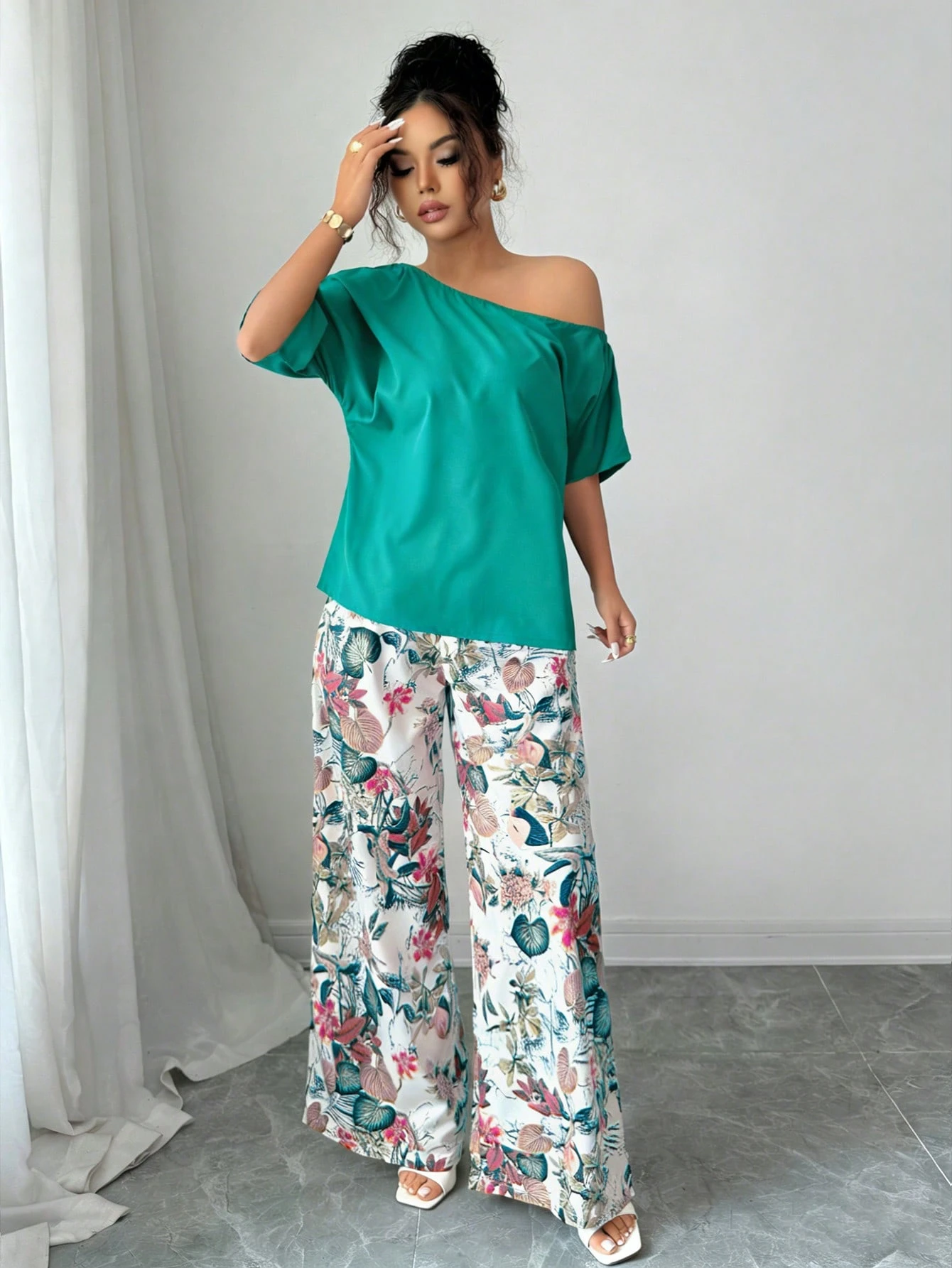 Women Summer Casual Solid Color Asymmetrical Shoulder Top And Floral Print Pants Set