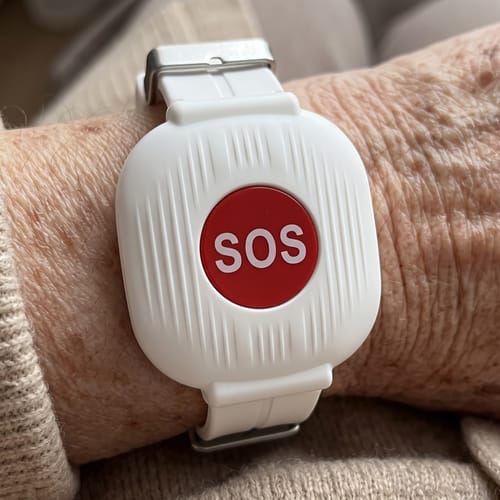 Senior emergency bracelet customer experience