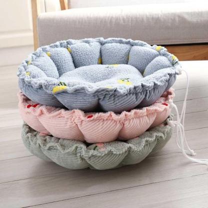 Clouds Petals Cat Bed 3 Colors Adjustable Mat