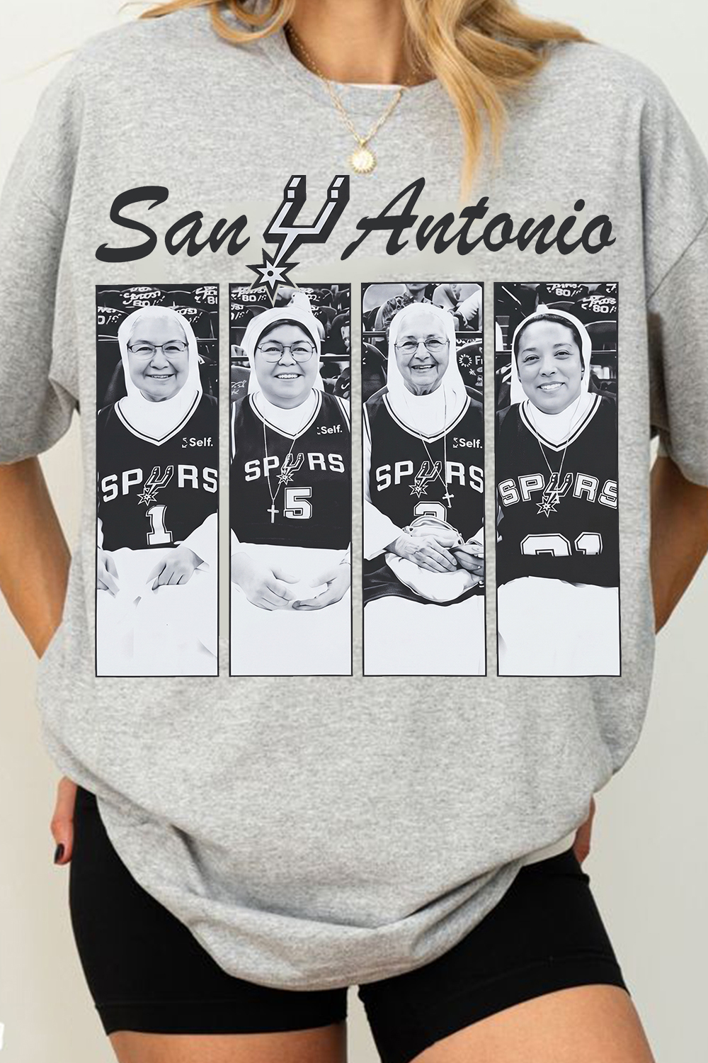 Las Monjas Del Spurs T-Shirt