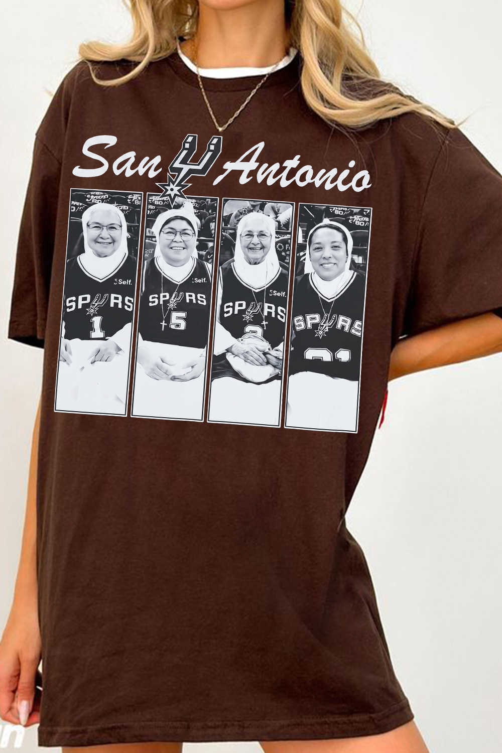 Las Monjas Del Spurs T-Shirt