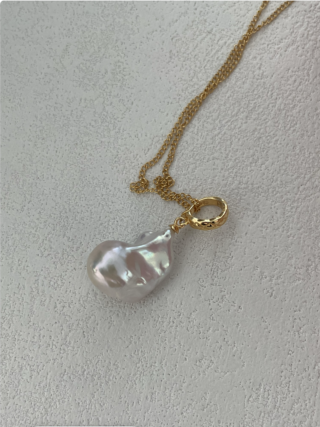 Baroque style golden universal clasp pearl necklace