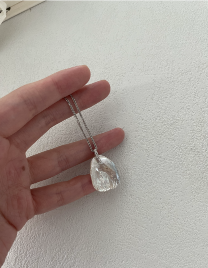 Whole-body sterling silver petal pearl necklace