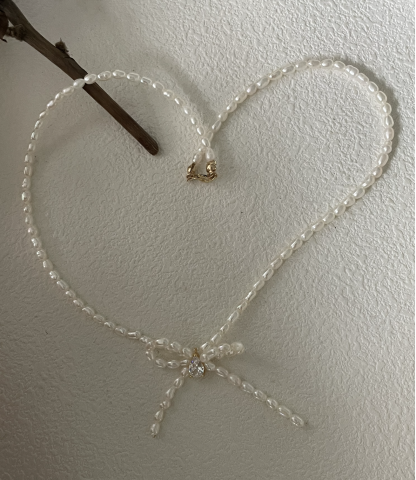Rice grain bowknot necklace