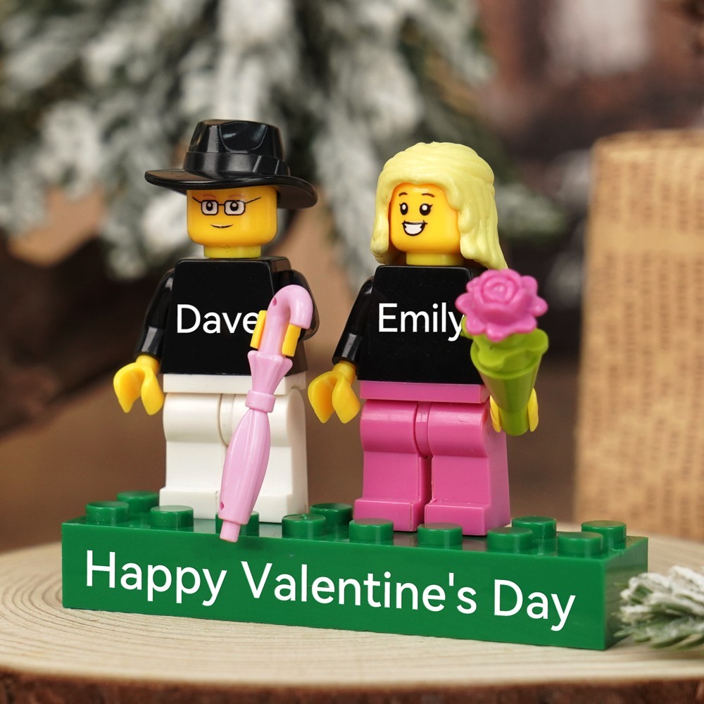 Custom Couple Figure with Name Valentine's Day Gift