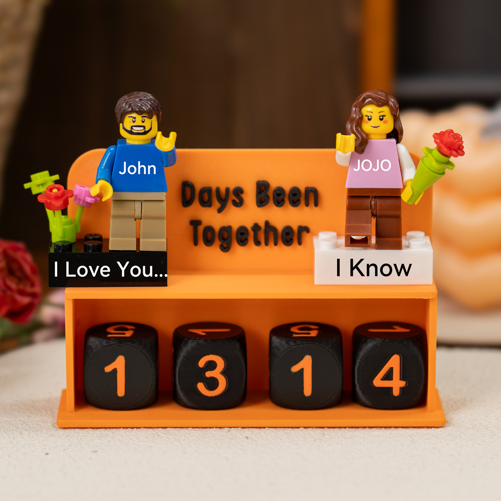 Custom Couple Figure with Date Count Display Rack Valentine's Day Gift
