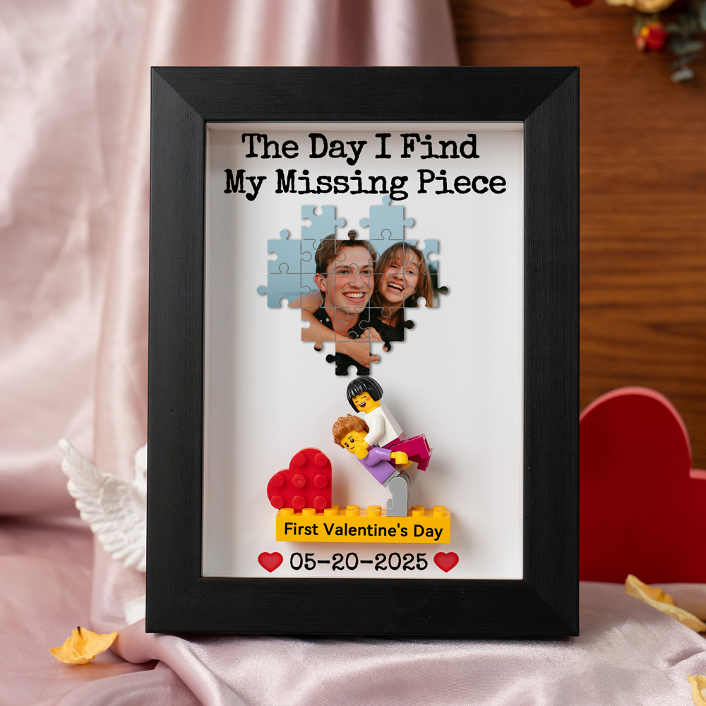 Personalized Couple Figure Frame with Puzzle Photo Valentine's Day Gift