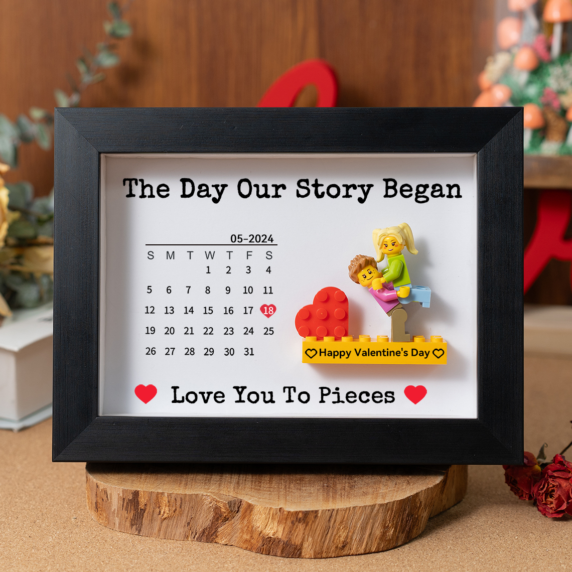 Custom Couple Figure Frame with Calendar Valentine's Day Gift Anniversary Gift Ideas