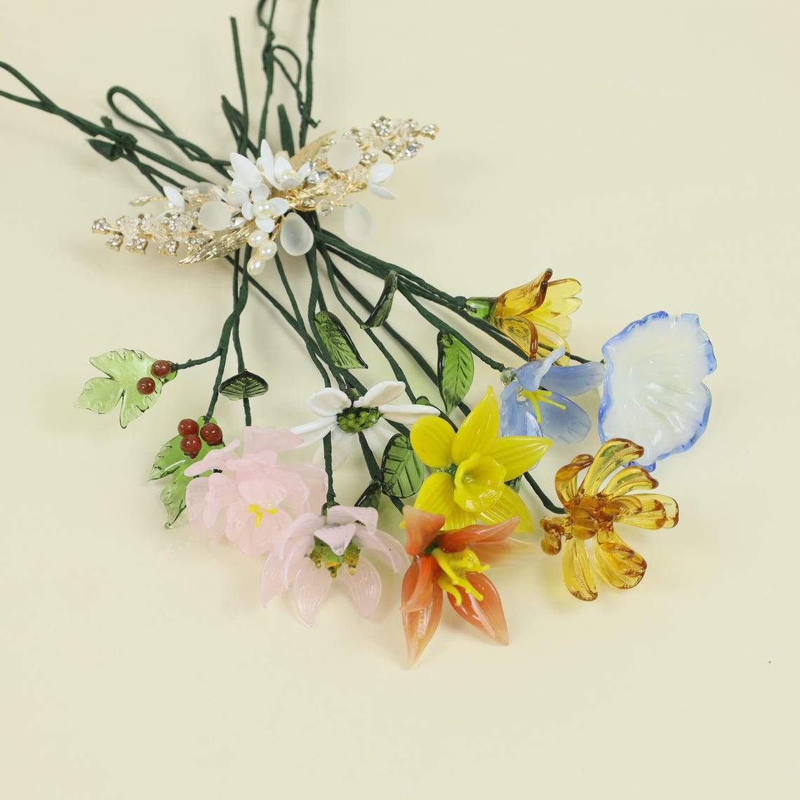 Custom Birth Flower Vase with Glass Flower Spring Decoration Mother's Day Gift