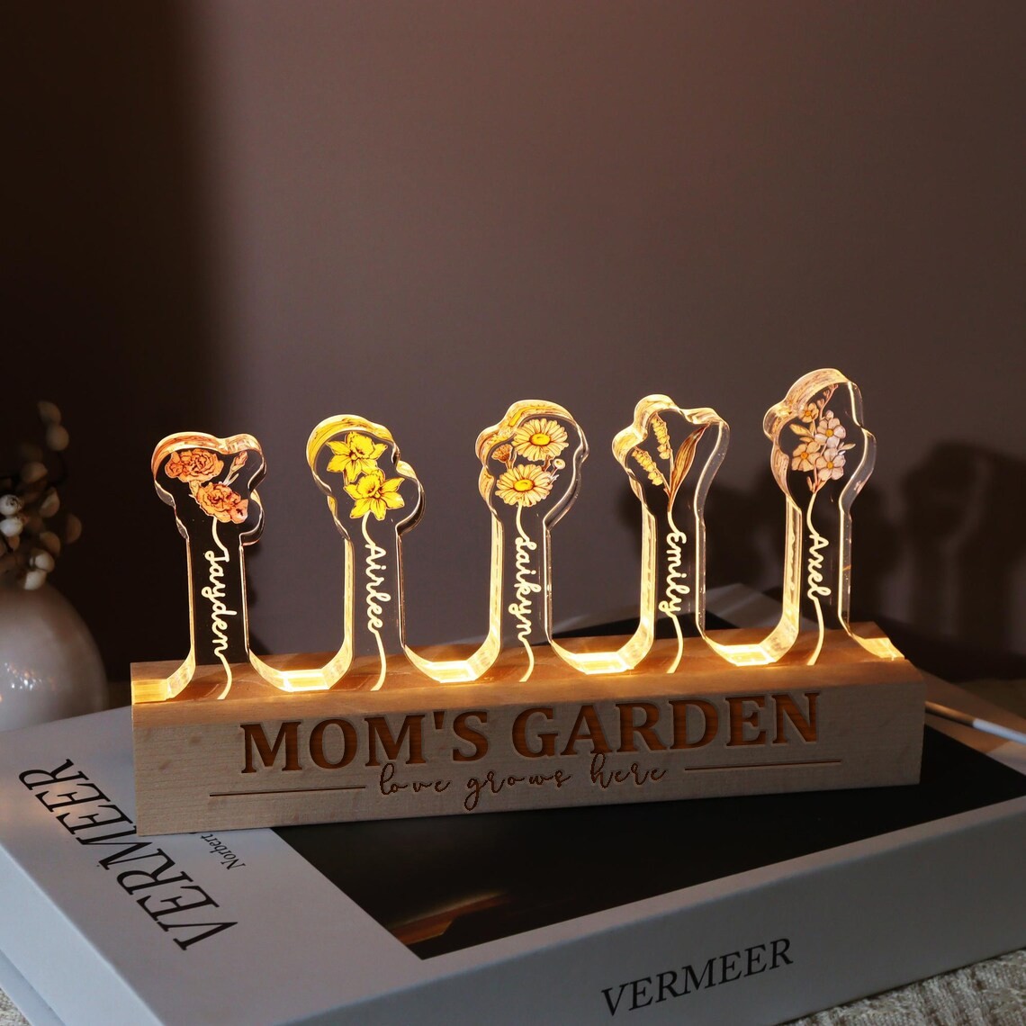 Custom Birth Flower 3D Crystal LED Light with Kids Names – Mother’s Day Gift for Mom/Grandma