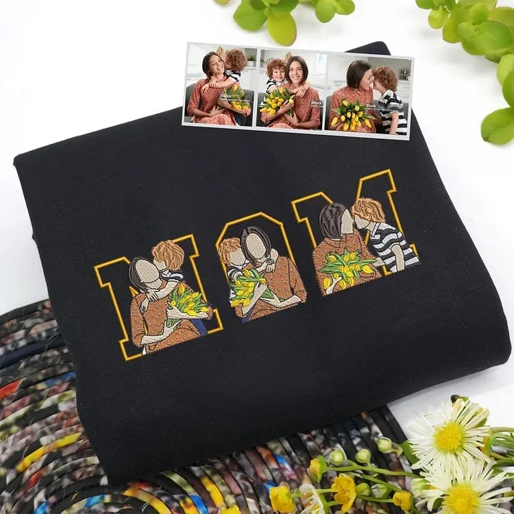 Custom Photo Portrait Embroidery Sweatshirt/Hoodie Gift For Mom/Mama/Family
