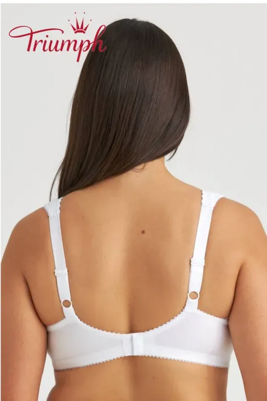 Triumph - 4 részes szett 🔥 Kényelmes csipke melltartó mintával