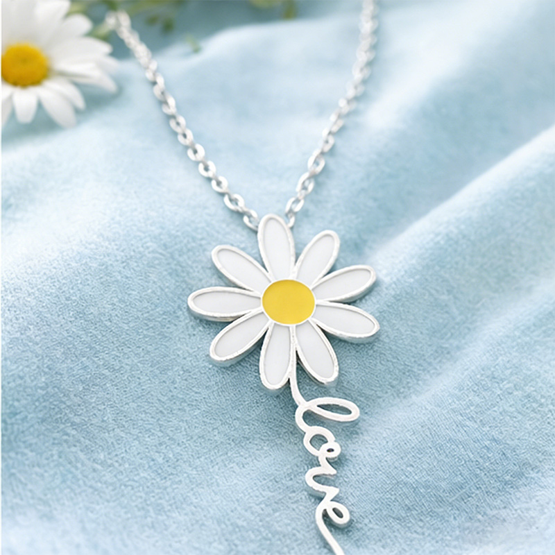 Personalized Dainty Daisy Necklace Custom Name Charming Holiday Gift for Her