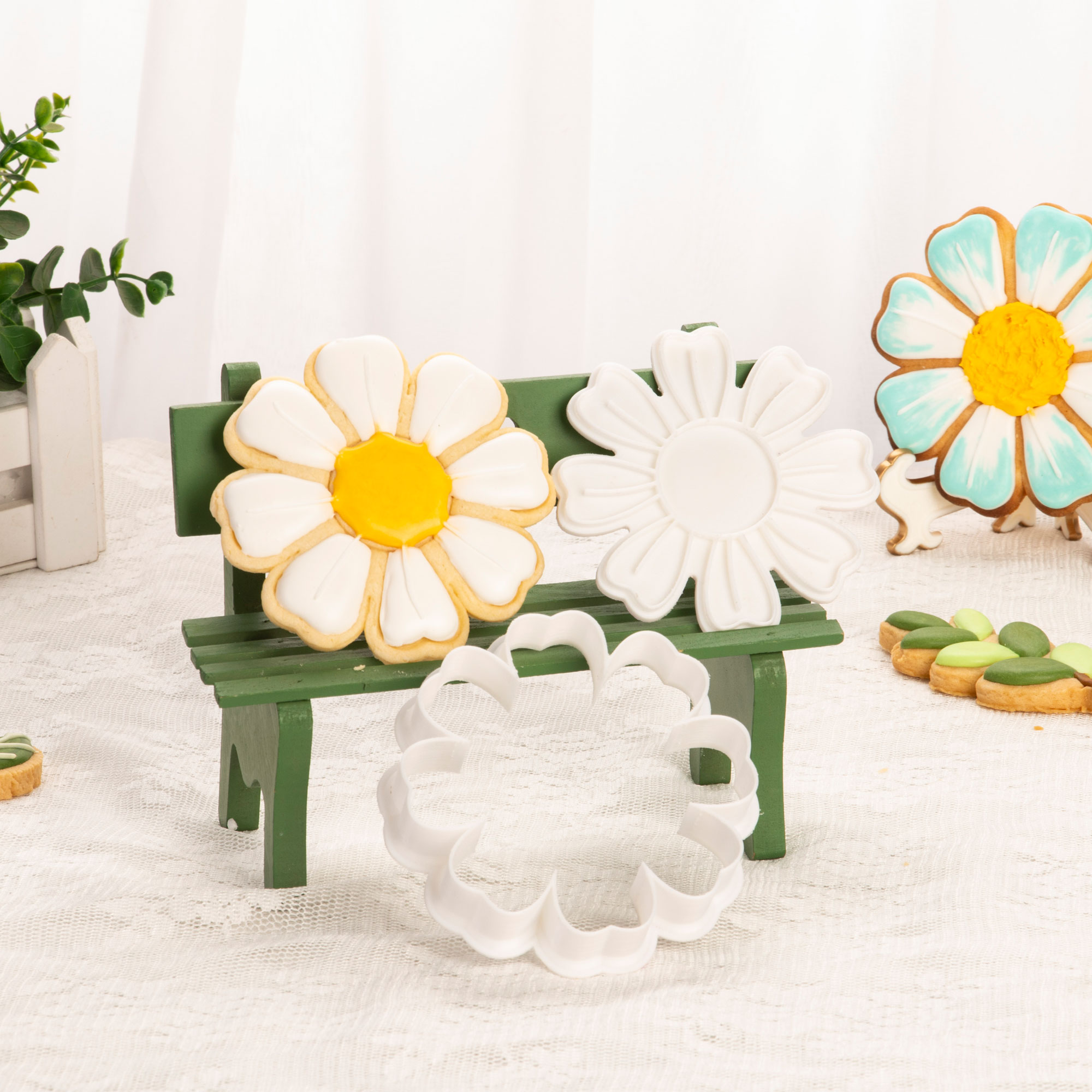 Flower Cookie Cutter Set Spring Floral Cookie Cutters Rose Daisy Sunflower Leaf Cutters Cute Garden Sugar Cookie Decor