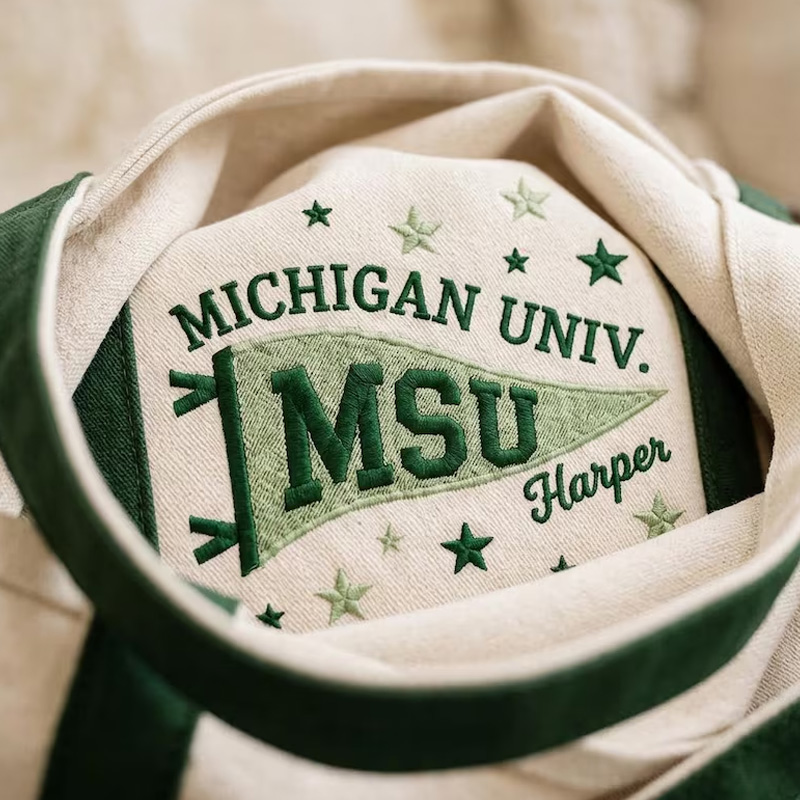 Personalized Embroidered Pennant Flag Univ Campus Style Canvas Shoulder Carryall College Student Library Essential Tote Bag