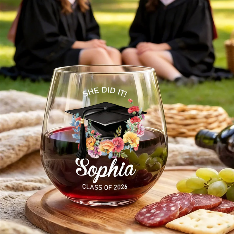 Personalized Graduation Birth Flower Wine Glass Custom Name Class of 2026 Floral Cap Gift for Graduate Celebration