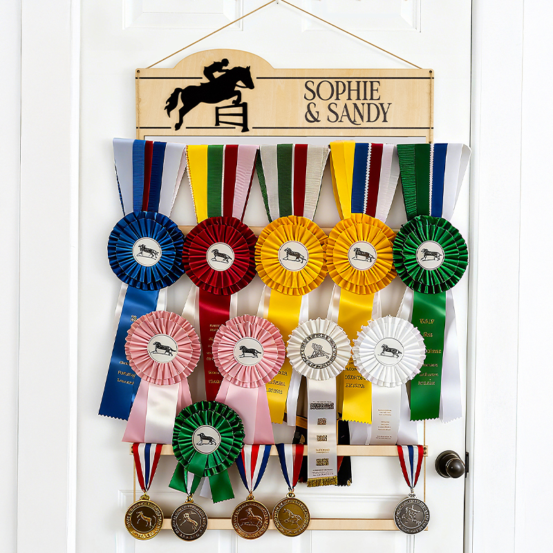 Personalized Equestrian Ribbon Display Rack with Name Horse Show Ribbon Holder Wall-Mounted Award Rack Gift for Horse Lover Rider