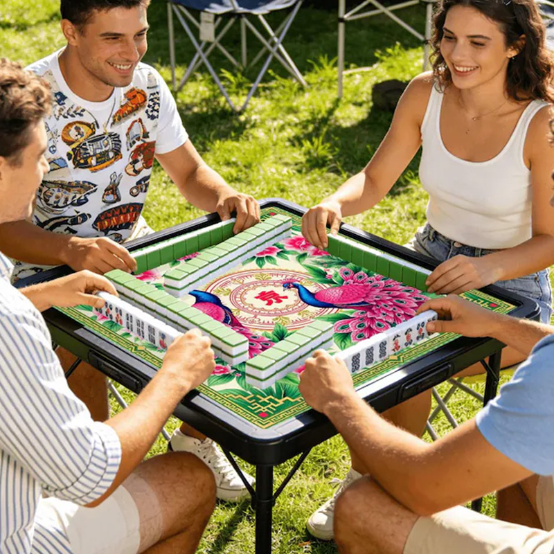 Vibrant Peacock and Blooming Flower Pattern Luxurious Art Style Elegant Table Game Accessory Mahjong Mat