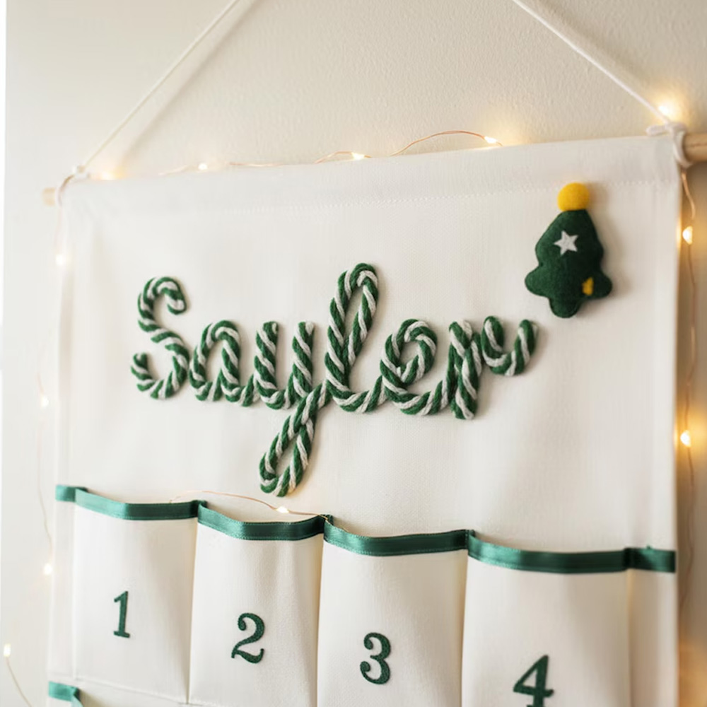 Personalized Handmade Name Yarn Name Christmas Hanging Advent Calendar Family Tradition Reusable Christmas Advent Calendar with 24 Large Pockets