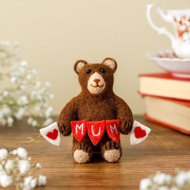 Personalized Handmade Mothers Day Gift Cute Wool Bear Holding Heart Banner Home Decoration Ornament Felt Mum Nana Dad Bunting Bear