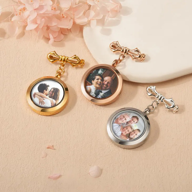 Personalized Bridal Gift Memory Keepsake Photo Pendant Decoration for Bride Something Blue Accessory Wedding Bouquet Charm Custom Photos