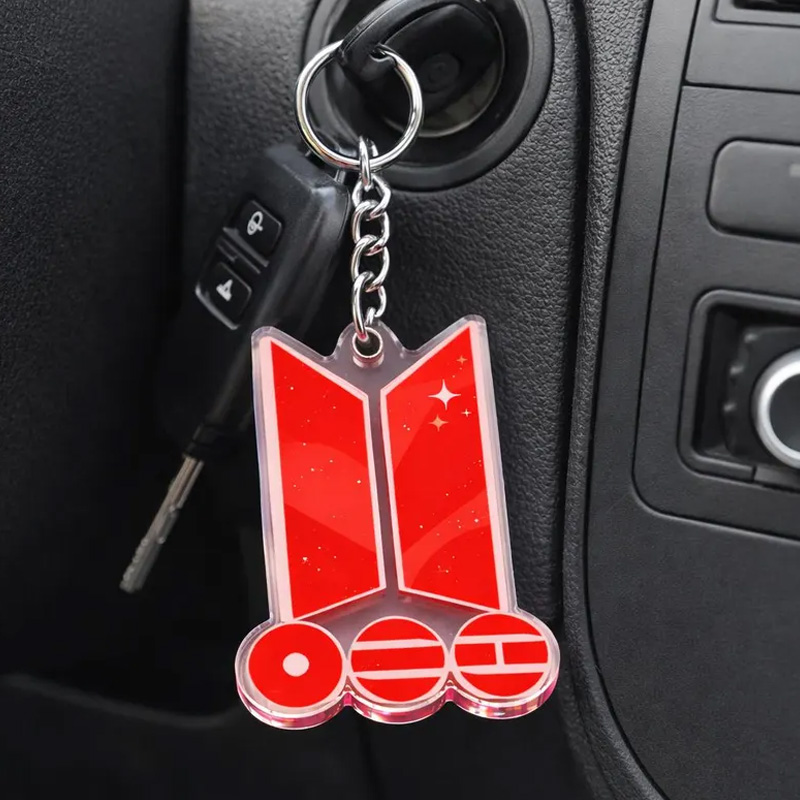 Kpop Acrylic Logo Pendant Cute Travel Bag Charm Creative Gift for Music Lovers Unique Accessory Kpop Fans Keychain