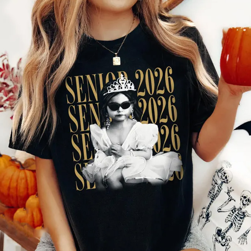 Personalized Senior 2026 Photo Tshirt Personalized Graduation Gift Retro Style Cool Student Shirt