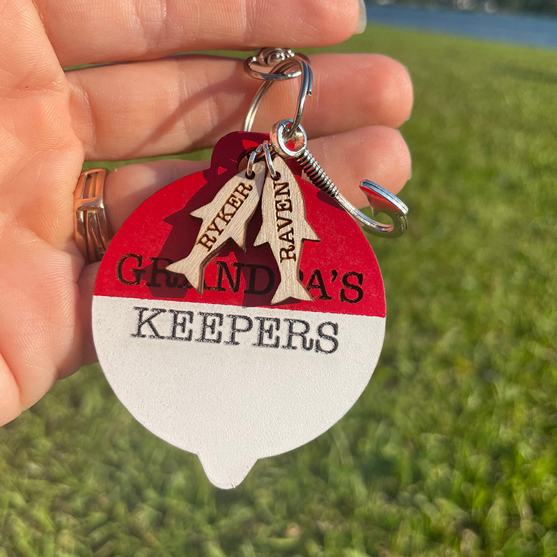 Personalized Daddy's Keepers Fishing Keychain Custom Wooden Bobber Engraved Fish Charms for Dad Birthday Gift for Him