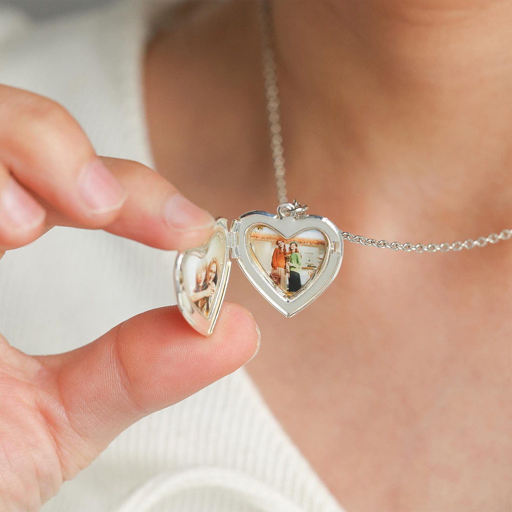 Personalized Rainbow Horse Heart Locket Necklace Cute Magic Themed Jewelry For Girls Keepsake Photo Pendant Gift Fairy Design