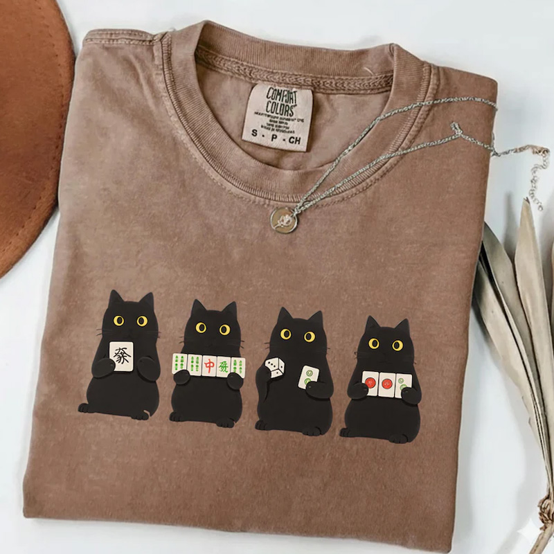 Gift Cute Black Cats Holding Mahjong Tiles Funny Game Lover Graphic Casual Tee Mahjong Player Gift for Him Her