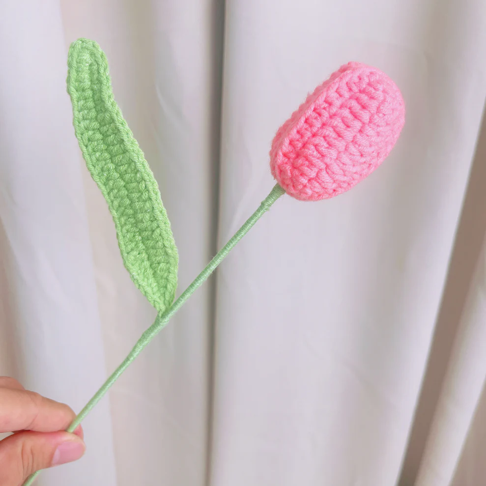Handmade Crochet Flower Bouquet Customizable Artificial Floral Arrangement Ideal For Weddings Thank You Gifts And Valentine’s Day