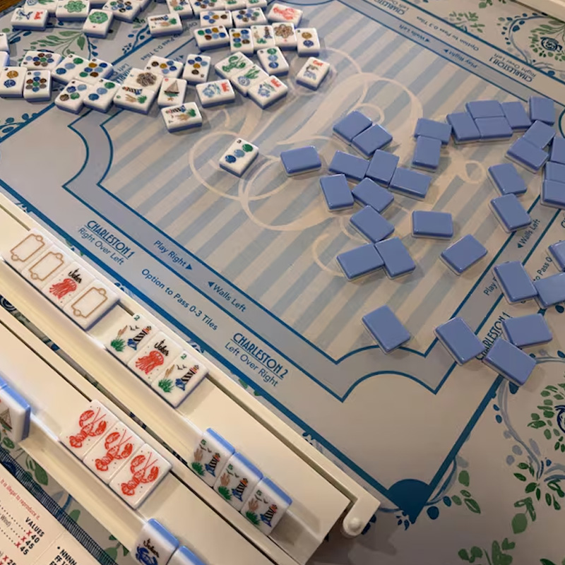 Personalized Blue Floral Pattern Monogrammed Waterproof Non Slip Table Protector Party Gift Mahjong Mat