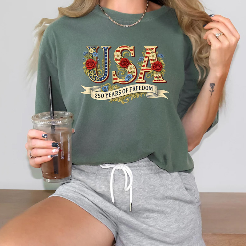 Vintage Patriotic USA 250 Years of Freedom Floral Graphic Casual Summer Independence Celebration T Shirt
