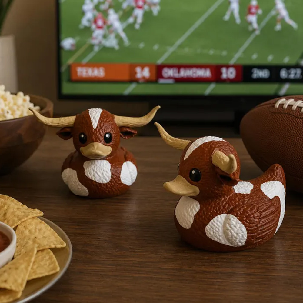Personalized Longhorn Cow Duck Figurine Cute Farmhouse Hybrid Animal Ornament Funny Bathroom Decor Novelty Gift For Country Fans
