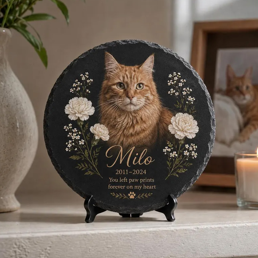 Personalized Black Slate Pet Memorial Plaque with Custom Portrait Heart or Round