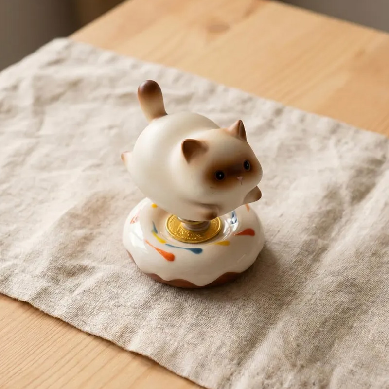 Cute Cat Spinning Desk Decor Resin Fidget Toy Kawaii Rotating Figurine with Donut Base Stress Relief Gift Cute Desktop Decoration Gift for Kids