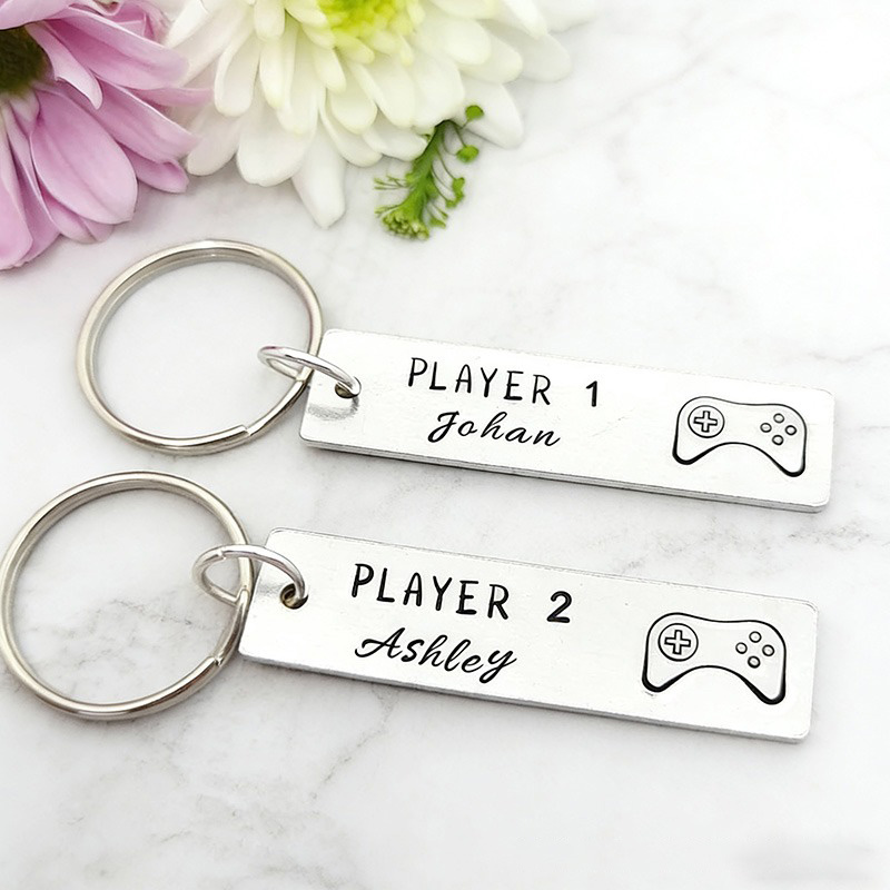 Personalised Player 1 and Player 2 Keyrings Custom Anniversary Gift for Gamer Gaming Keychains Valentine’s Day Gift