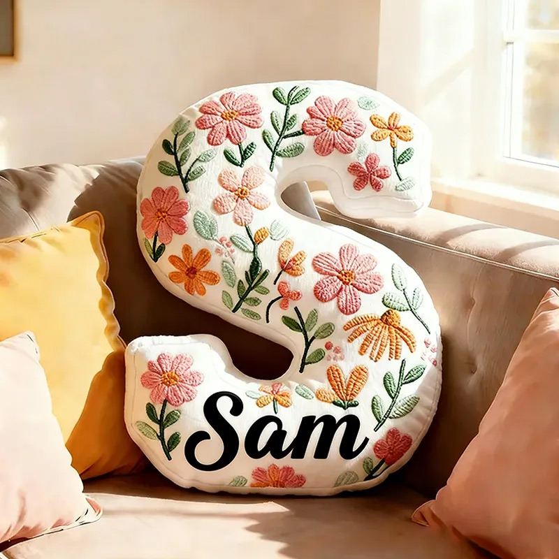Personalized Flowers Letter Pillow Graphic 3D Print Flowers and Custom Name Pillow for Gardening Lovers