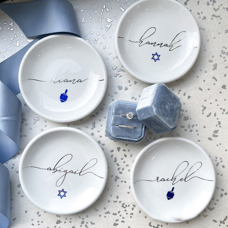 Personalized Hanukkah Ceramic Ring Dish with Custom Name Jewish Trinket Dish Dreidel and Star of David Jewelry Holder Happy Hanukkah Gift for Her