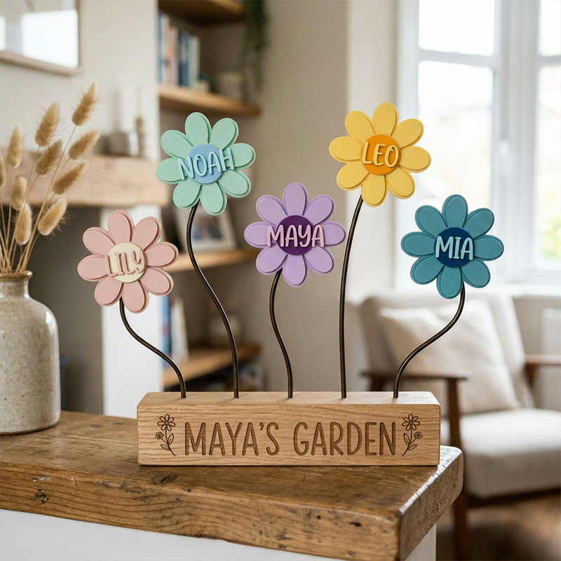 Personalized Family Flower Garden Decor  Custom Name  Wood  Sign  Gift for Mom  Grandma  Kids  Mother Day Home Table Decoration