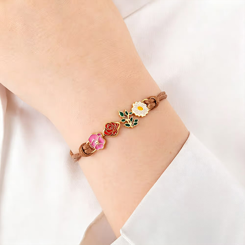 Personalized Birth Flowers Bracelet 1-8 Flowers Dainty Jewelry Adjustable Bracelet Birthday Mother's Day Gift for Family Mom Grandma Gift