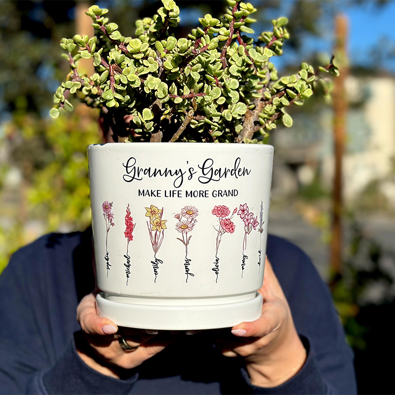 Personalized Mom's Garden Birth Month Flower Pot Grandmas Garden Gift for Grandma Birth Flower Mom Gifts from Daughter