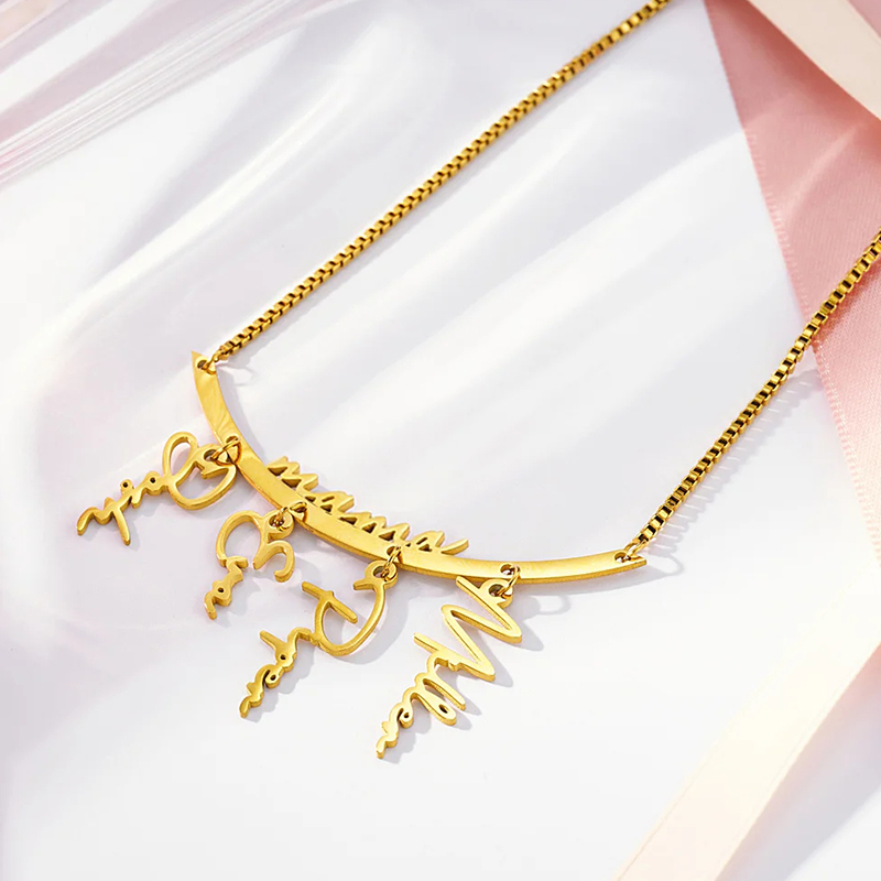 Personalized Names Hanging Family Necklace with 1-7 Names Pendants Birthday Mother's Day Gift for Mother Grandmother