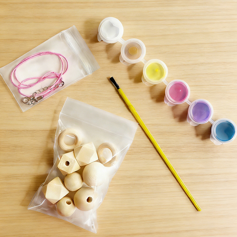 Personalized DIY Wooden Necklace Painting Kit for Kids Custom Name Necklace for Children Creative Craft for Ages 3+ Princess Jewelry DIY Craft