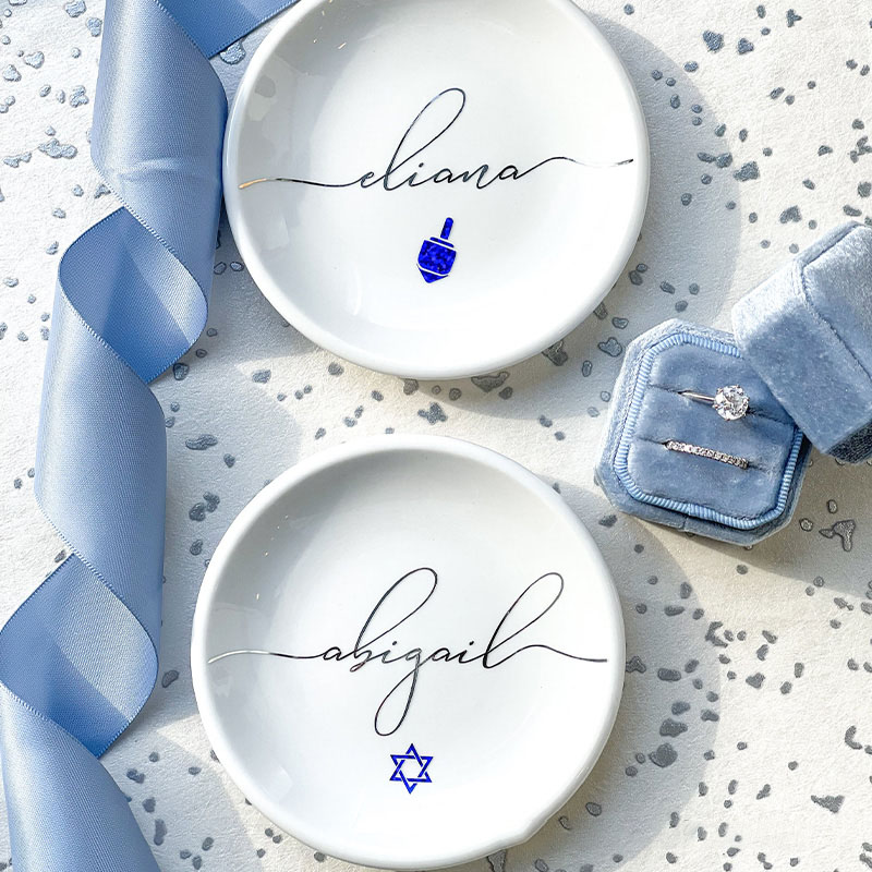 Personalized Hanukkah Ceramic Ring Dish with Custom Name Jewish Trinket Dish Dreidel and Star of David Jewelry Holder Happy Hanukkah Gift for Her