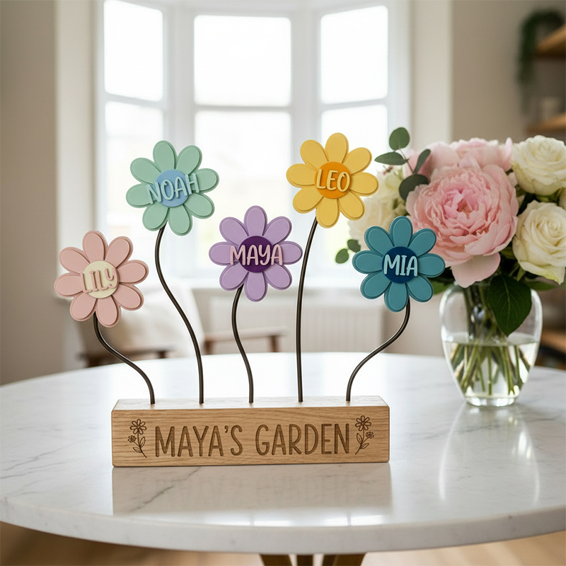 Personalized Family Flower Garden Decor  Custom Name  Wood  Sign  Gift for Mom  Grandma  Kids  Mother Day Home Table Decoration
